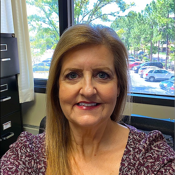 Meet your Posher, Ruth - Picture 1 of 1